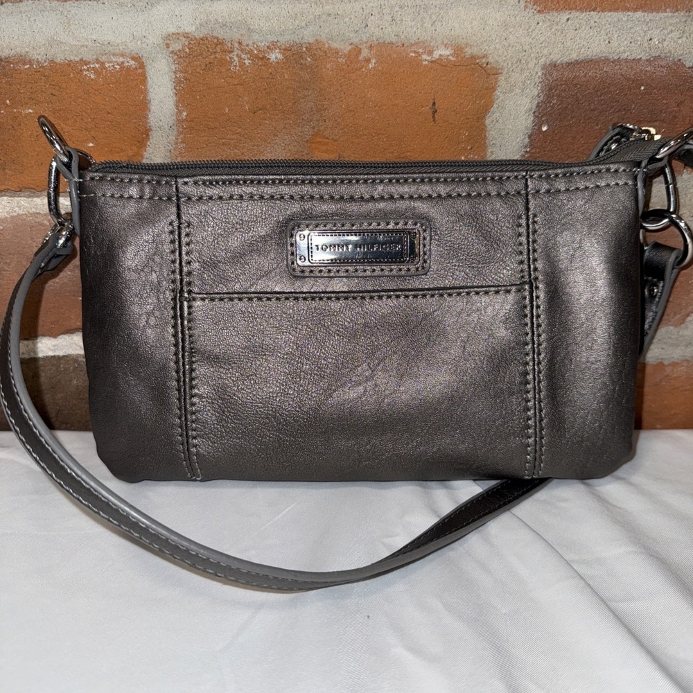 Tommy Hilfiger Women's Shoulder Bag Silver Faux Leather Strap Y2K Style Metallic